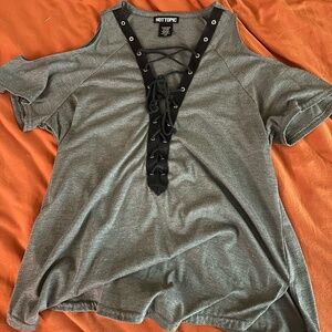 Hot Topic - Tie Up Short Sleeve Tee - Size L